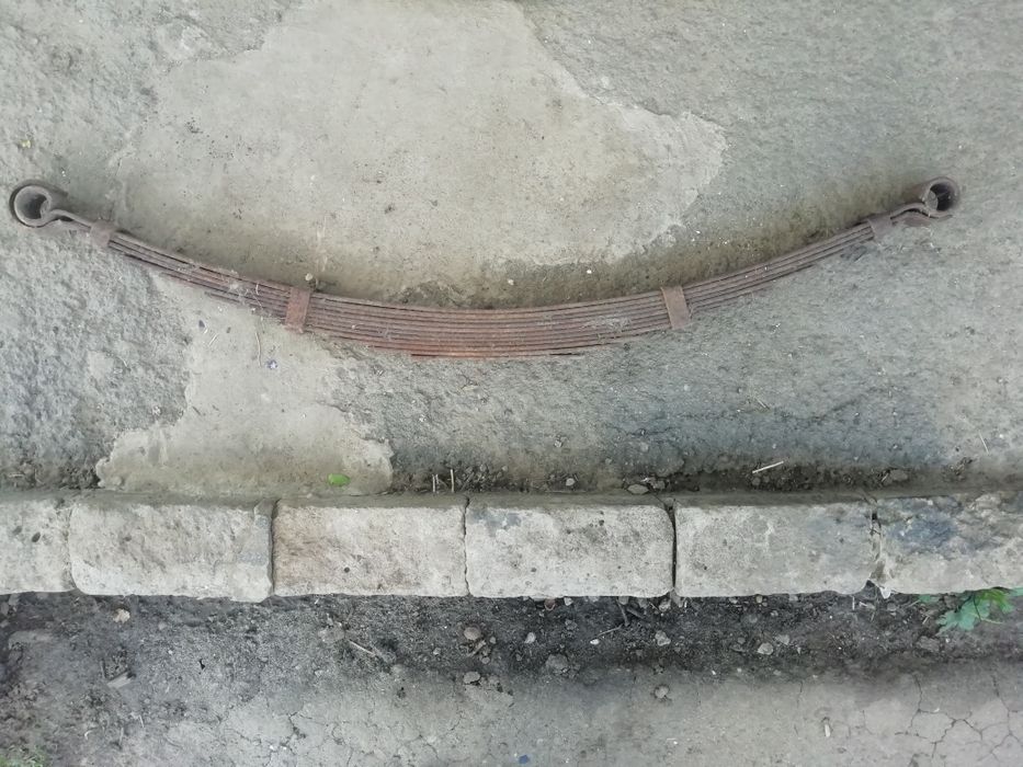 Рессоры на Москвич машина прицеп