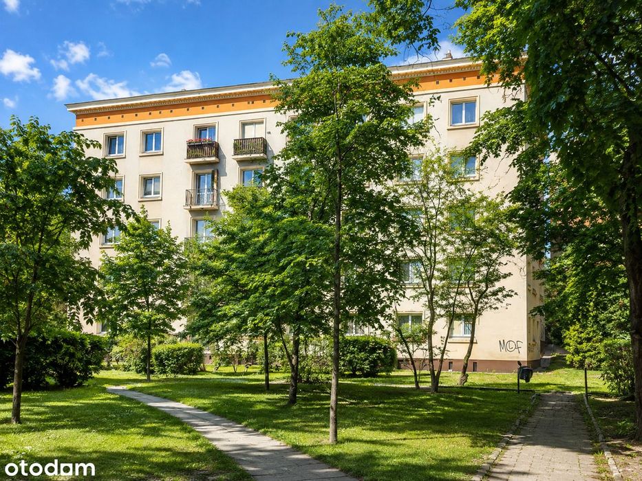 53,5 m² z balkonem Nowolipki - kamienica - świetna lokalizacja