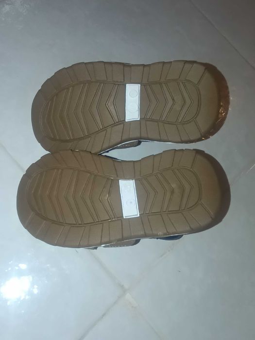 Sandálias menino n'26 novas