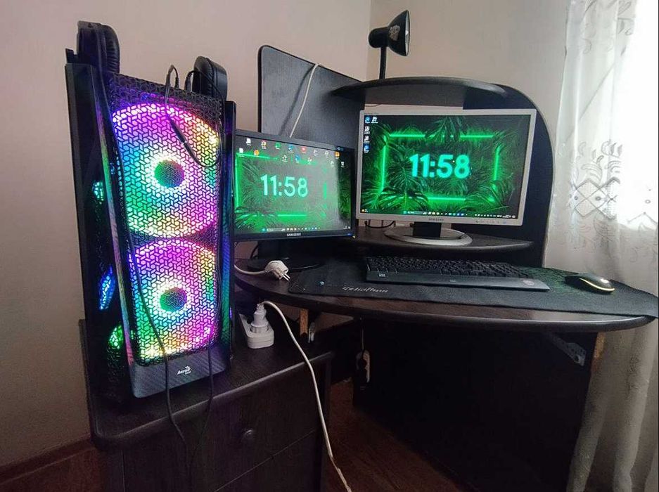 Ігровий комп'ютер в описано все есть