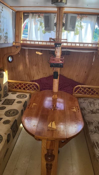 Jacht drewniany długość 7.5 m