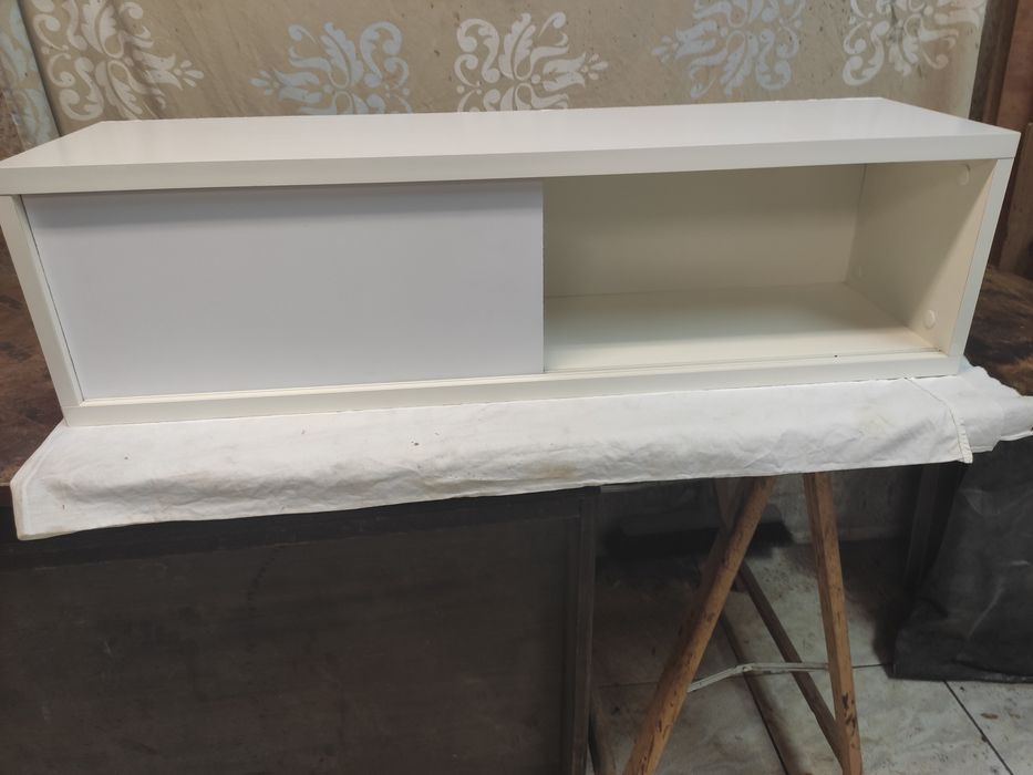 Półka wisząca biała