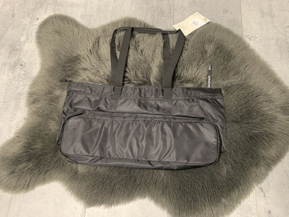 Жіноча чорна сумка Under Armour Favorite Tote