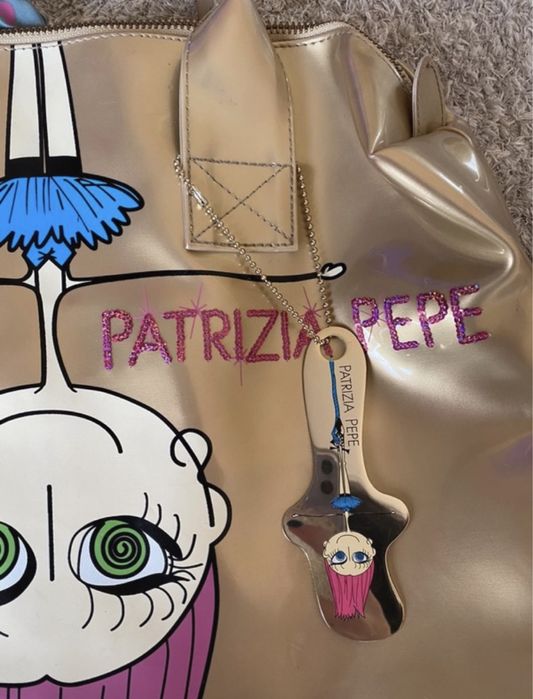 Carteira dourada Patrizia Pepe