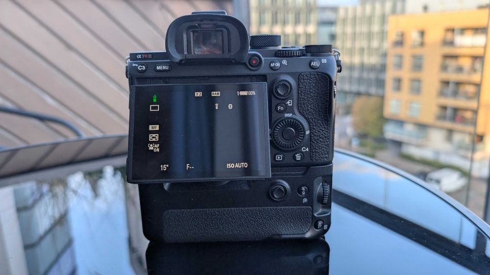 Sony Alpha 7RIIIA ILCE-7RM3A 9k