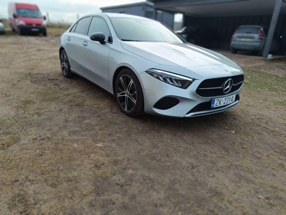 Mercedes A 200 FL sedan cesja leasing faktura 23%
