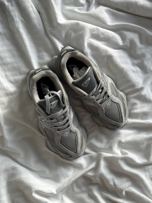 New Balance 9060 в наявності