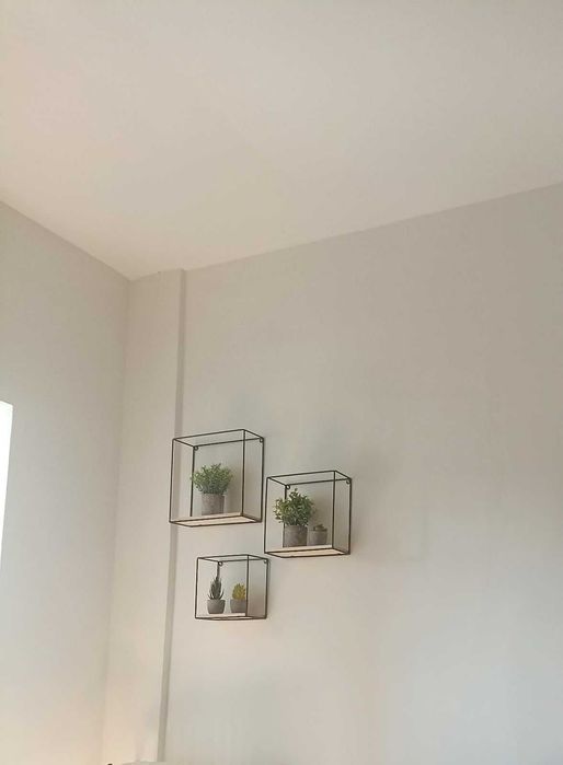 Zestaw kwietniki 2 sztuki półki ścienne dekoracja dom loft
