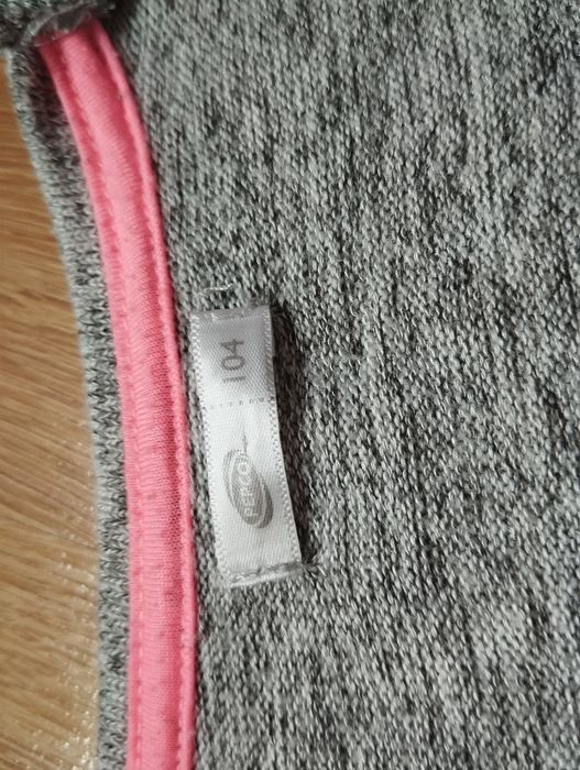 Sweter dziewczęcy