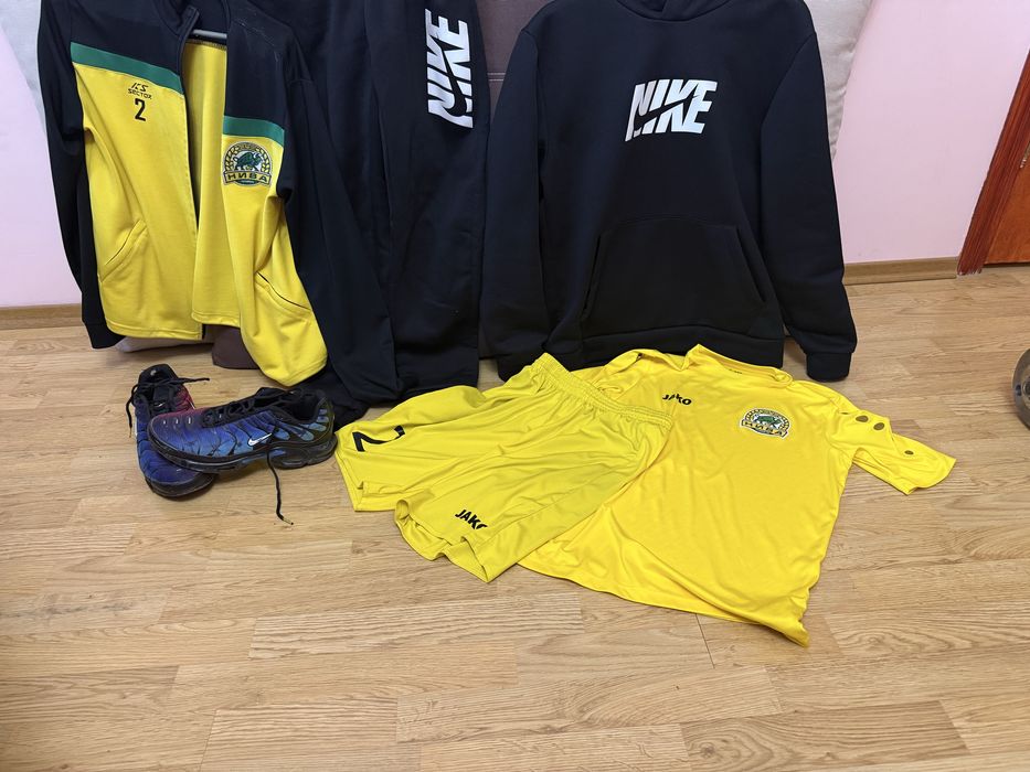 брендовий одяг дуже багато на вибір