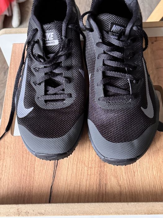 NIKE Retaliation TR 2  44,5