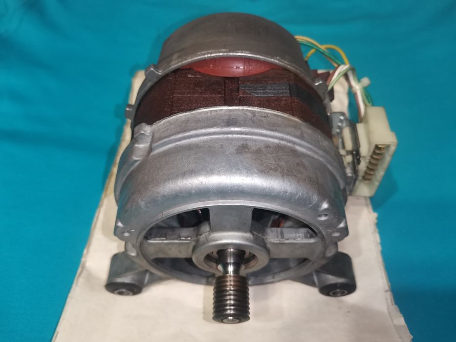 Модуль и другое стиральной машины ARDO АE-833 на 3,5 кг, Италия.