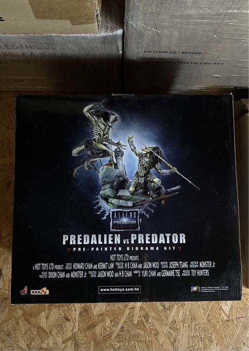Hot Toys Predalien vs Predator diorama
