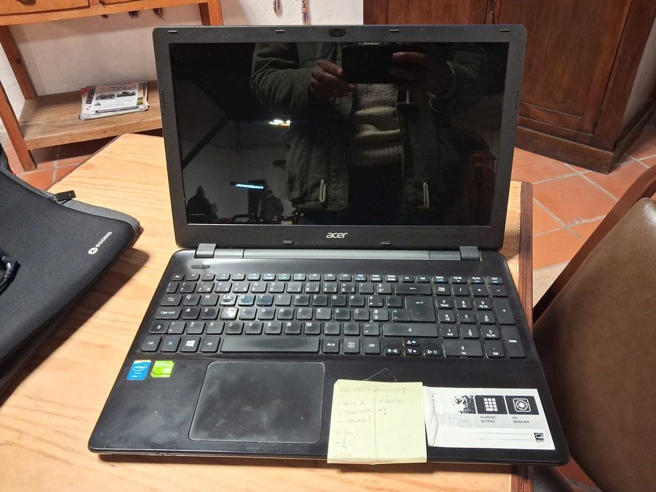 Acer Aspire E5-571G-72M5 (Sem Disco) – Para Peças