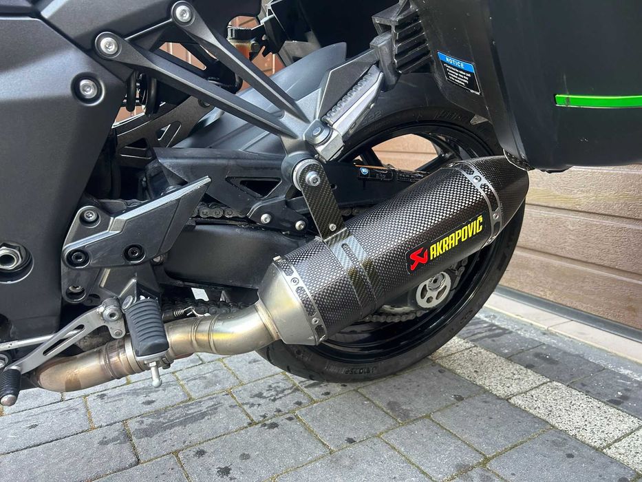 Kawasaki Z1000 SX 2017 Akrapovic