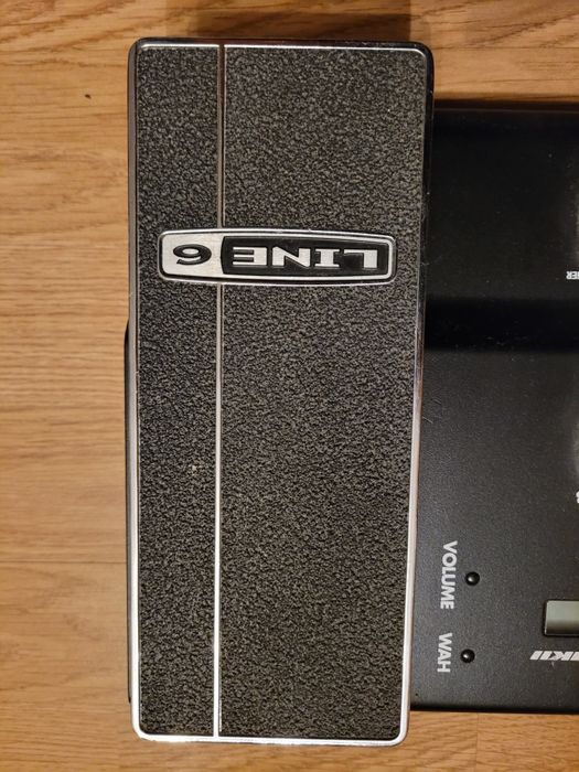 Line 6 Kontroler nozny