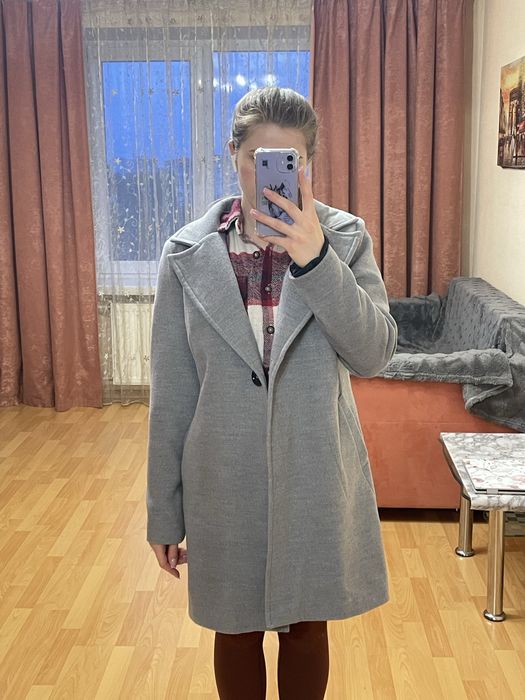 Пальто жіноче демісезонне сіре, розмір M