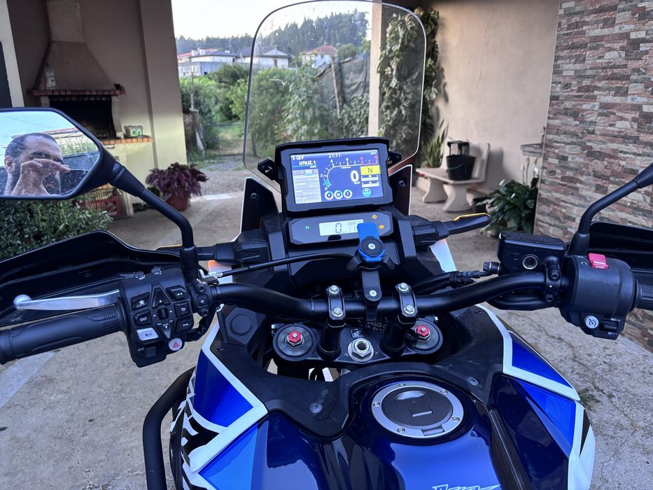 Honda Africa Twin 1100 Tricolor