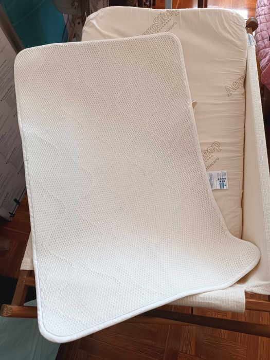 Berço moisés com colchões