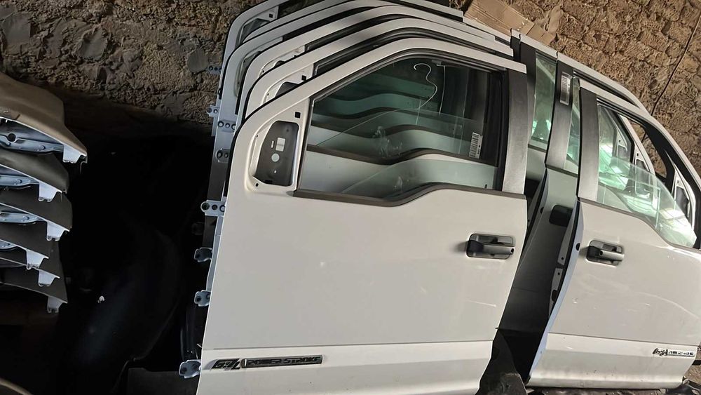 Двері Ford F150 F250 F350 F450 F550 запчастини форд