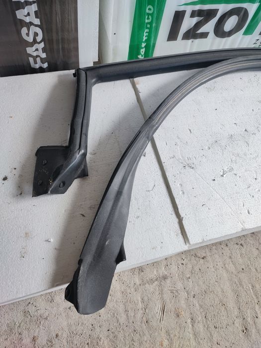 Uszczelka uszczelki drzwi nissan 350z lewa prawa