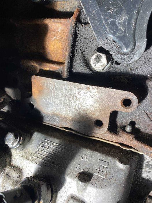 Двигун Citroen C4 C5 C8 Peugeot 308 407 508 Ford Mondeo 2.0 PSA RH02