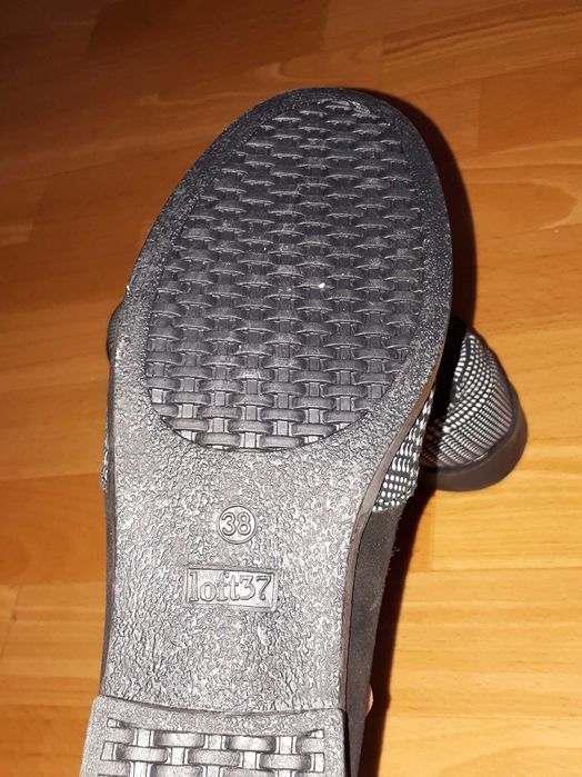 Buty LOFT37 Mokasyny skóra czarno-biale r.38