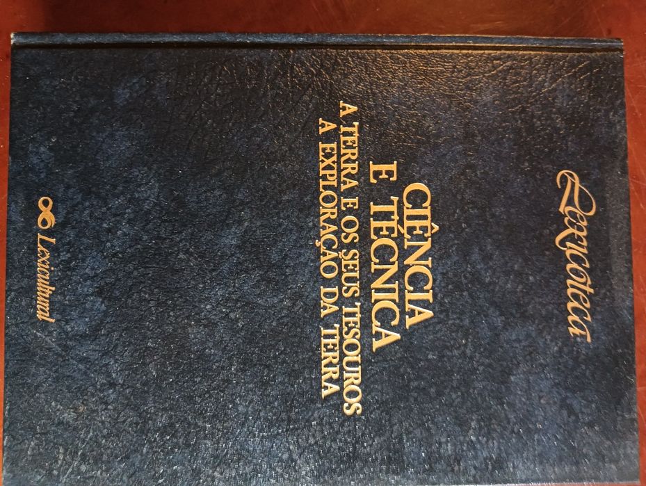 A Terra e os seus tesouros; A exploração da Terra	Como Novo!!