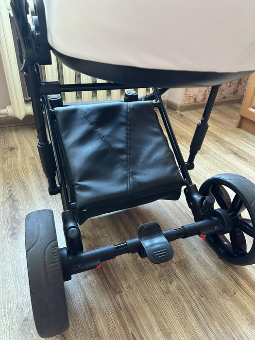 Продам дитячу коляску