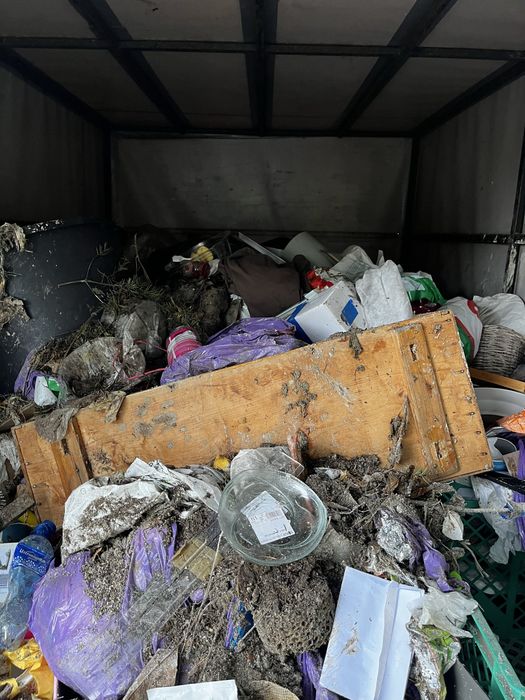 Opróżnianie mieszkań, piwnic, garaży strychów, sprzątanie.