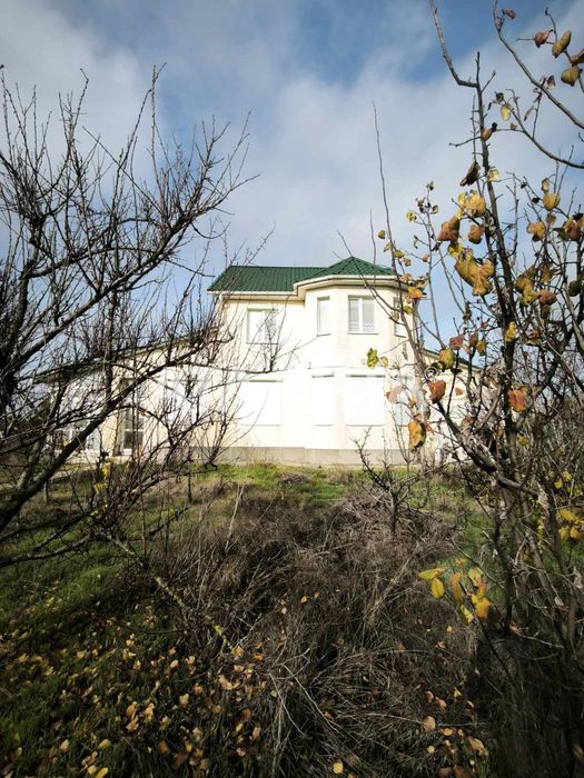 Продается дом у реки в г. Беляевка