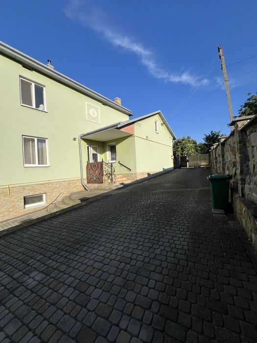 Продаж будинку біля Львова с.Великі Грибовичі