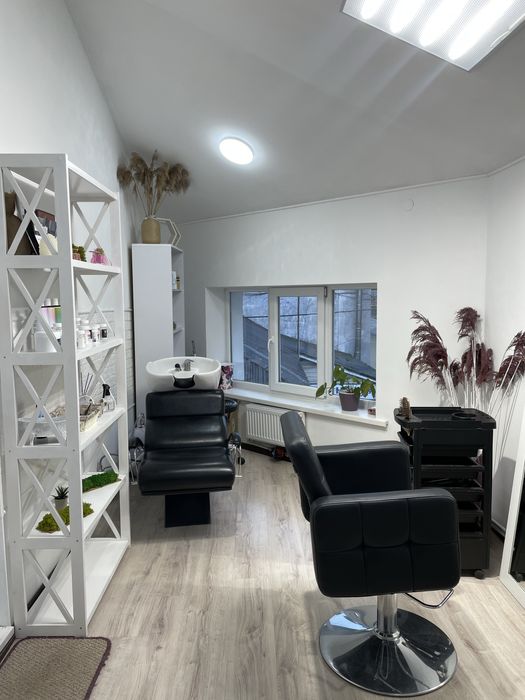 Суборенда кабінету  для майстрів кератину