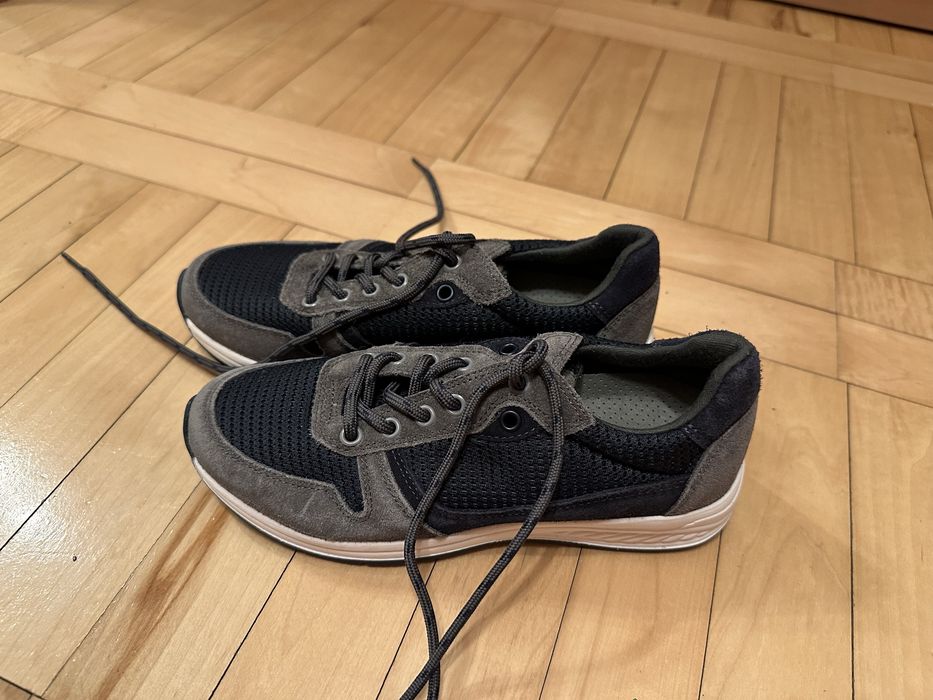 Nowe buty sportowe wojas wojskowe jagodzianki r.36