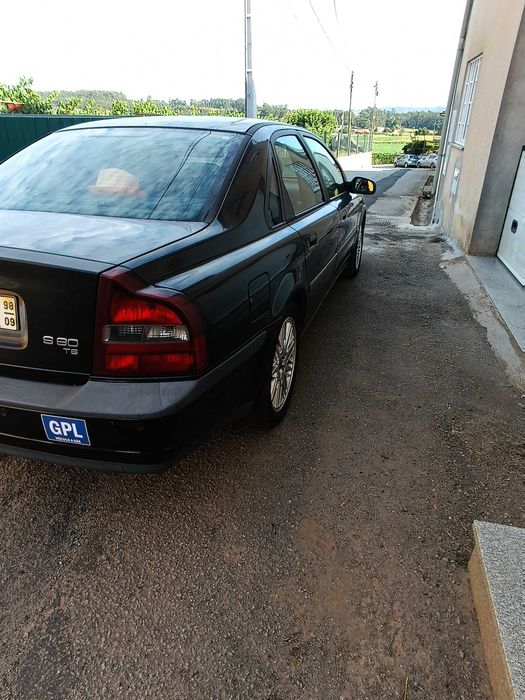 Volvo S80 T6 gasolina e gás