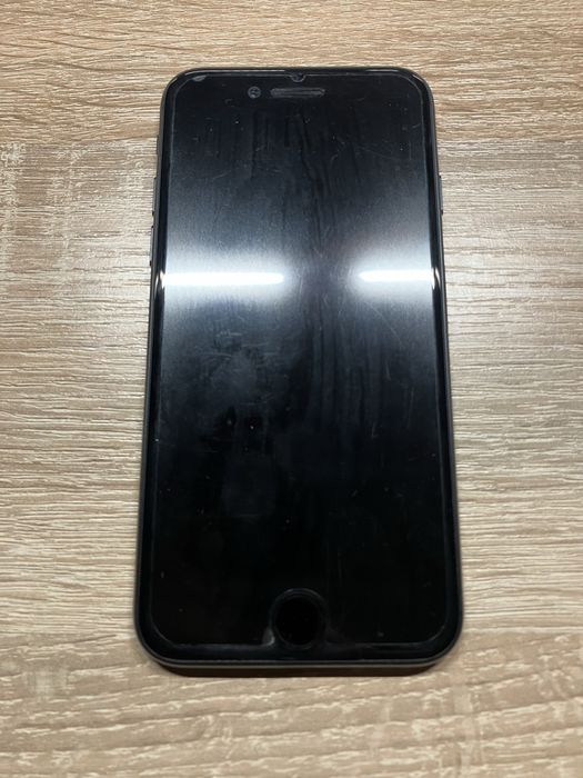 iPhone se 2022 64 83%