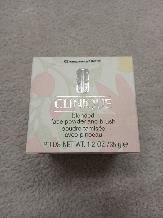 Clinique lekki puder sypki 03 Transparency 35g
