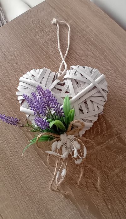 Dekoracja wieniec zawieszka serce diy