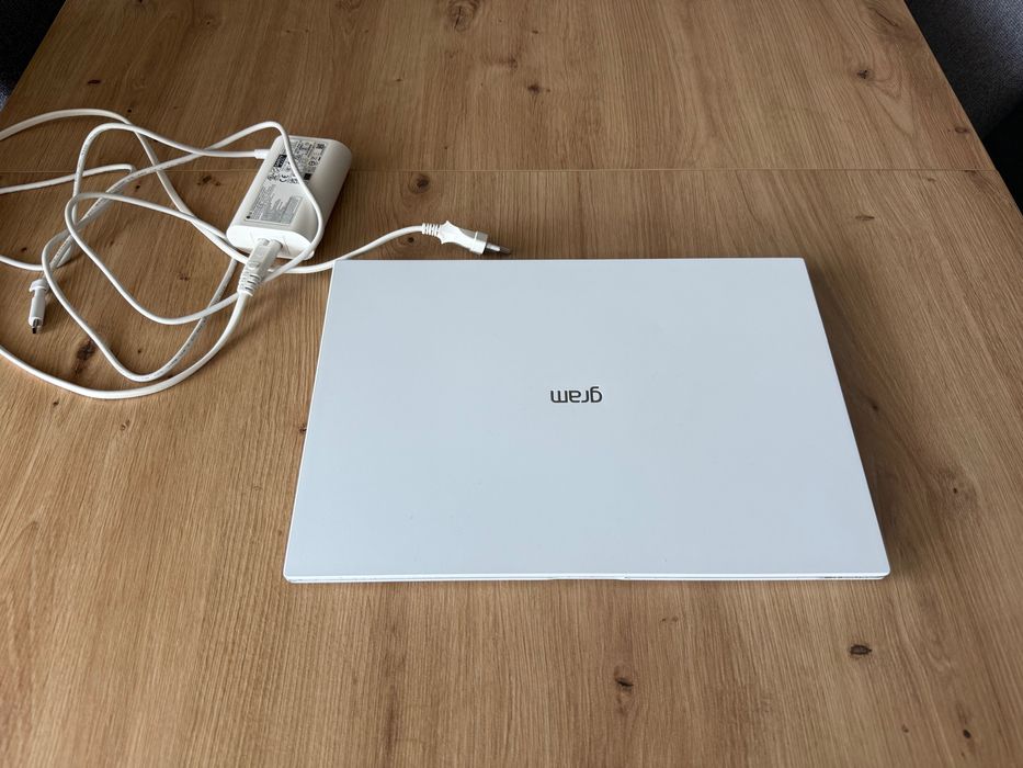 LG Gram 14 i5 16GB 512SSD ultrabook lekki laptop 1kg Windows 11