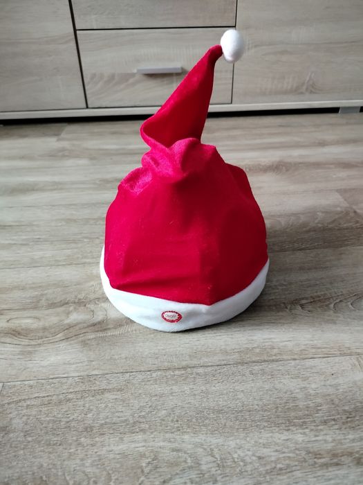 Grająca i tańcząca czapka mikołaja