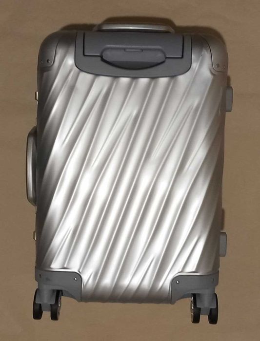 Дорожный алюминиевый "малый" чемодан / ручная кладь. Новый. TSA007.