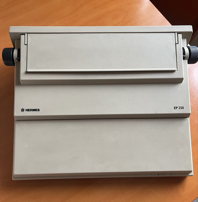 Maquina de escrver eléctrica