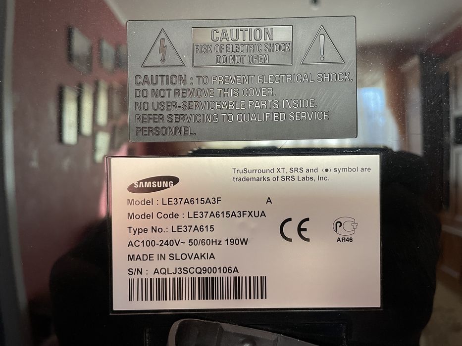 SAMSUNG LE37A615A3FXUA + тюнер T2 Strong 8502