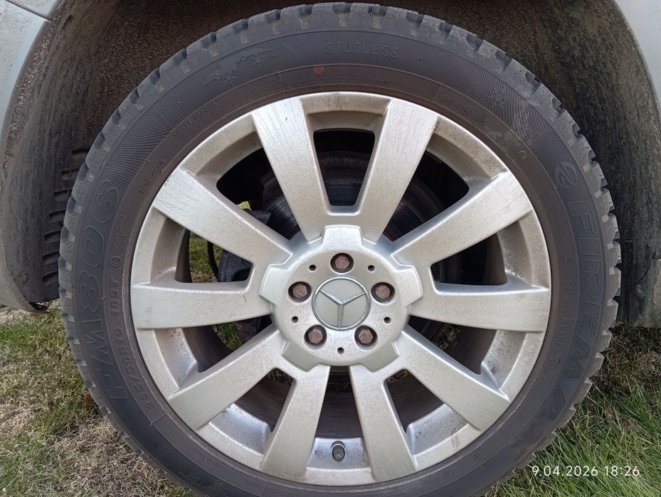 Roczne opony FIREMAX 235/50 R19