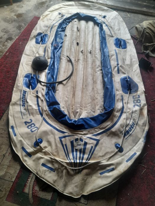 Продам човен(не китай) виробник Італія