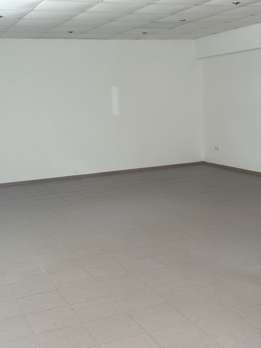 Здається в оренду комерційне приміщення.