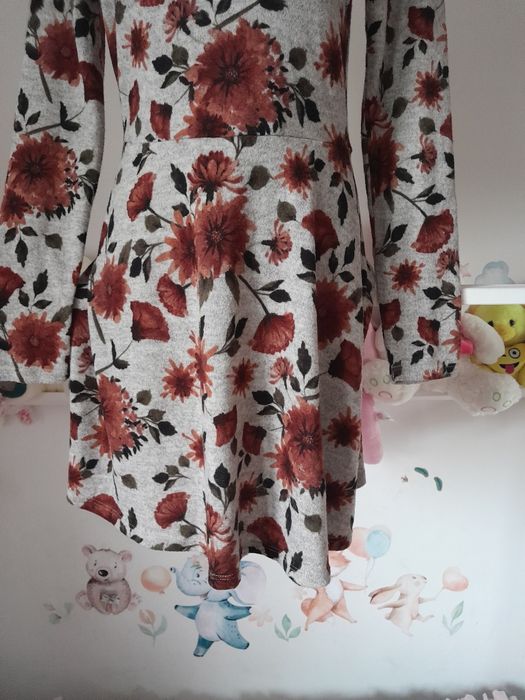 Szara sukienka w kwiatki kwiaty S 36