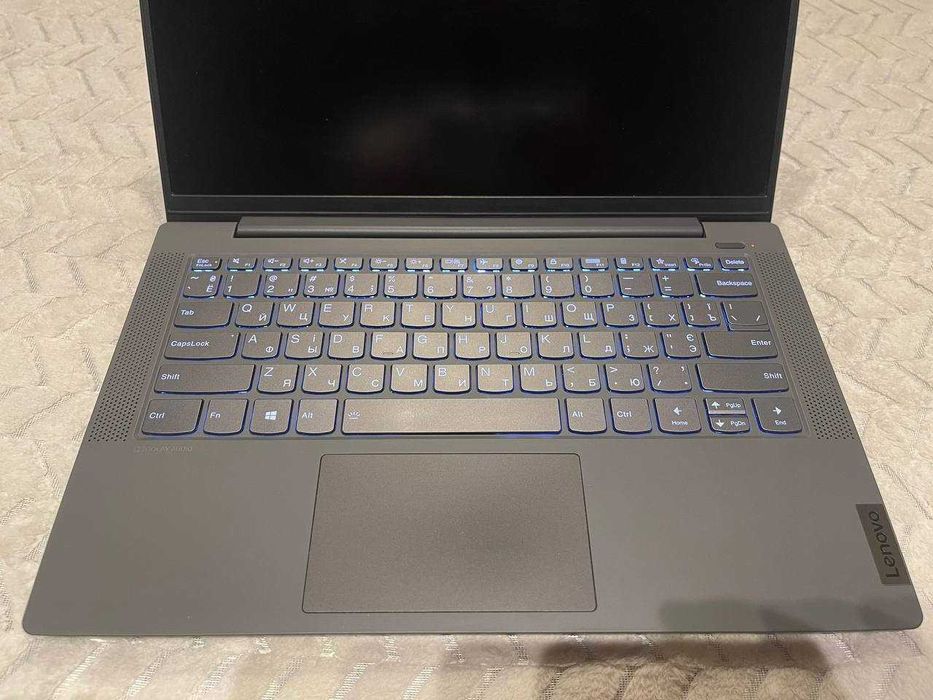 Lenovo IdeaPad 5 / Core i7-1165G7 / RAM 16GB / NVIDIA GeForce / IPS