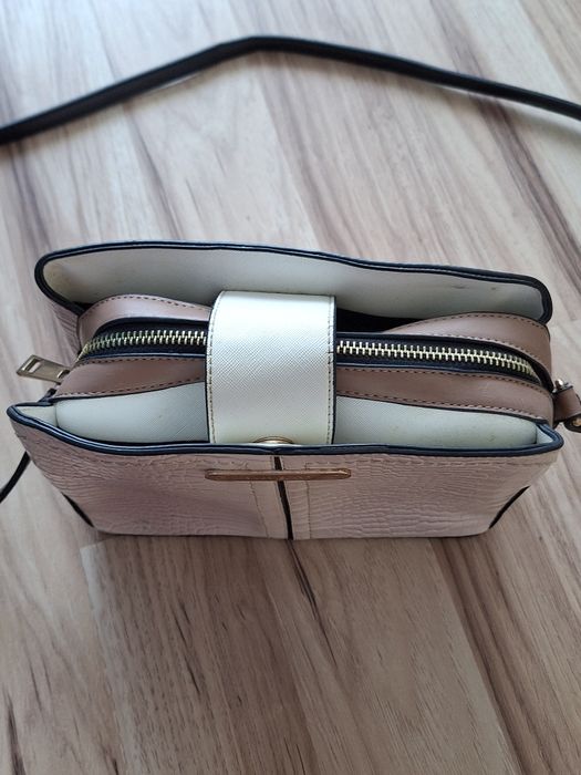 Torebka kuferek River Island