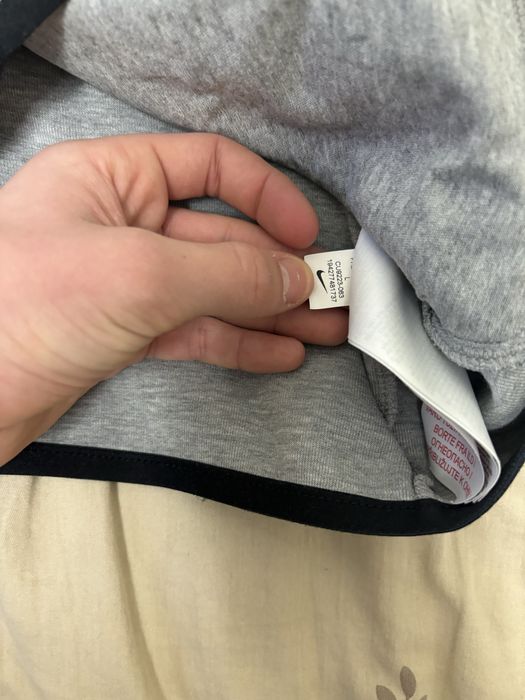 Кофти tech fleece